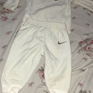Nike Kids White Jogger Set